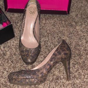 leopard Vince Camuto shimmery heels